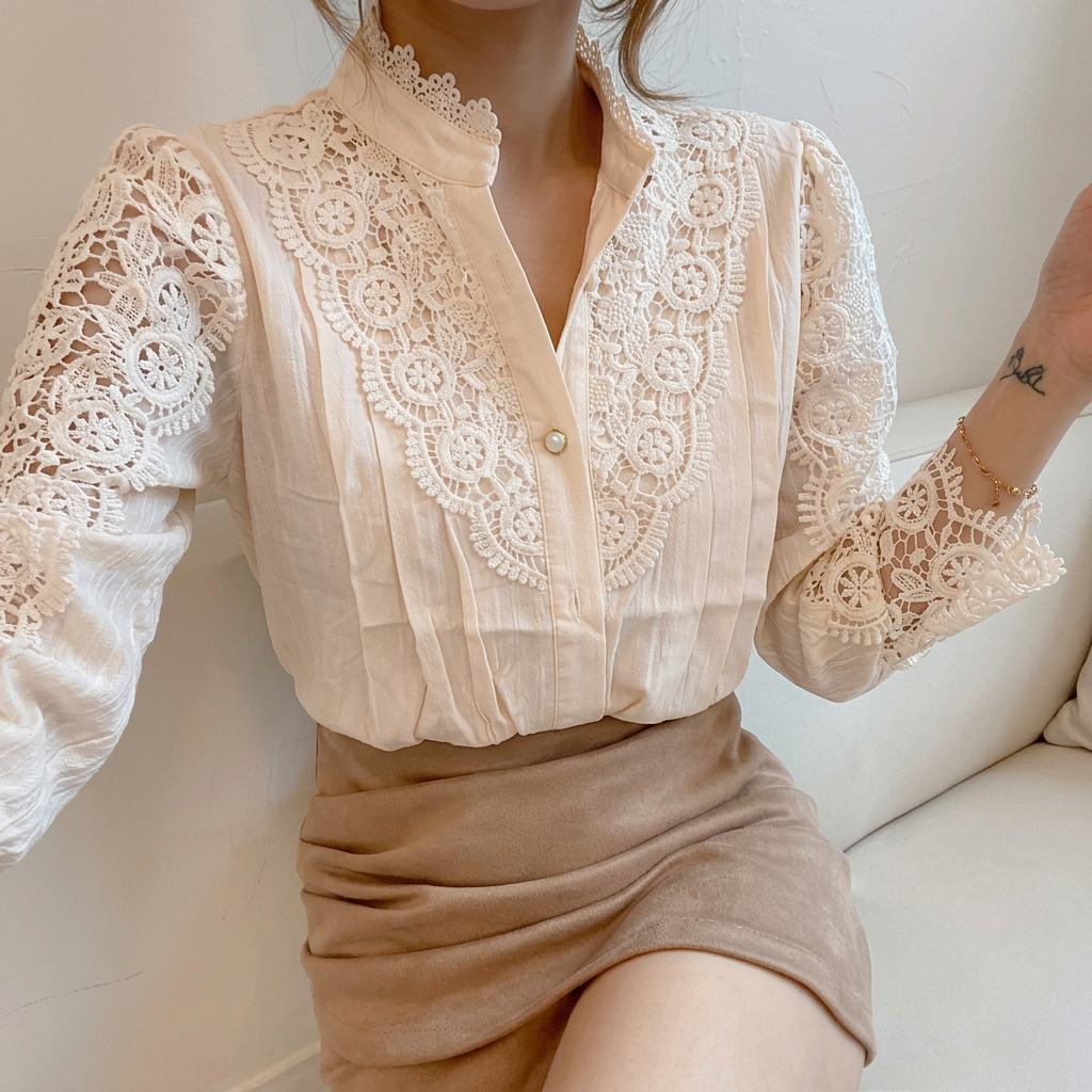 Dam Blus | Viktoriansk Stil | Pärlknappar &amp; Spetsdetaljer | Elegant Långärmad Topp