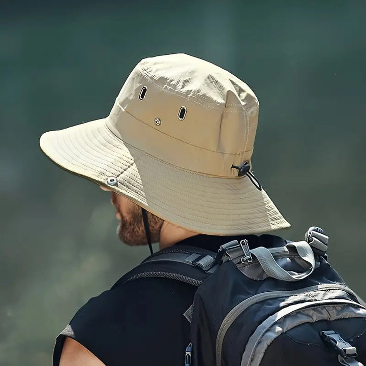 Herr Hatt | Outdoor | Bred Brätte | Justerbar Snodd