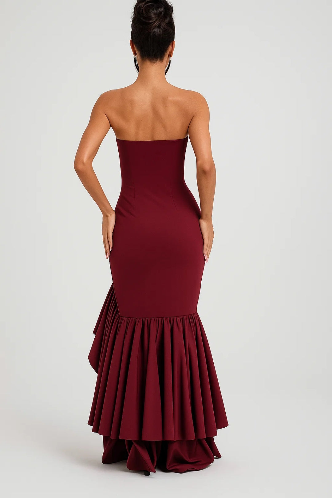 Dam Klänning | Strapless | Asymmetrisk Volang