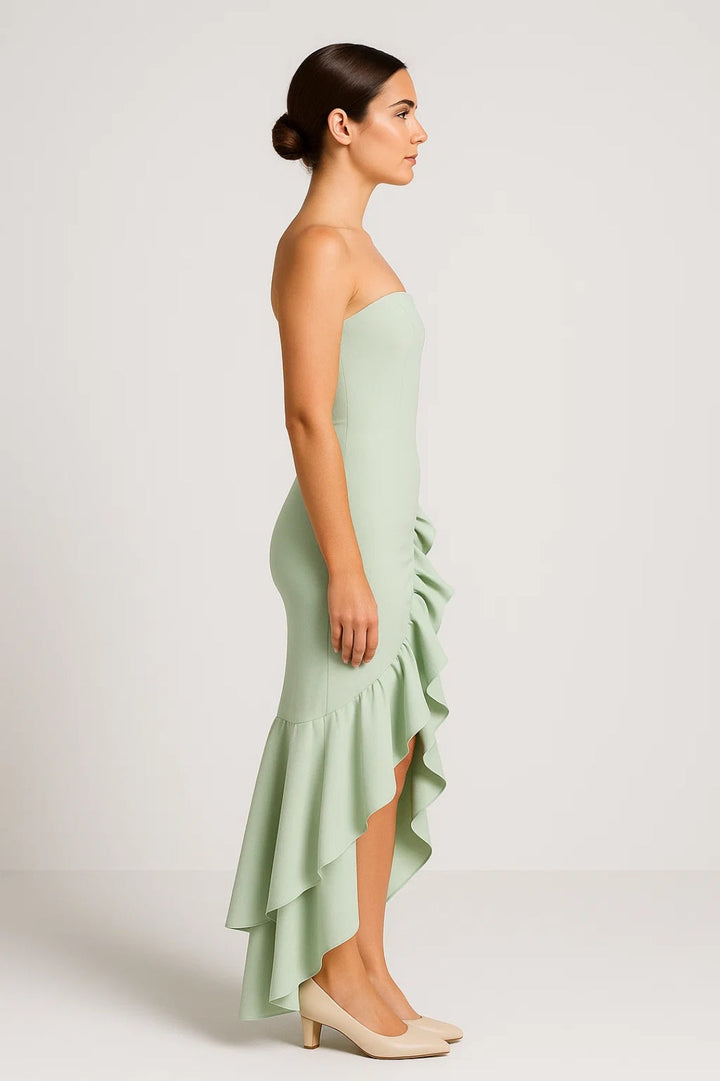 Dam Klänning | Slimfit | Strapless | Volanger