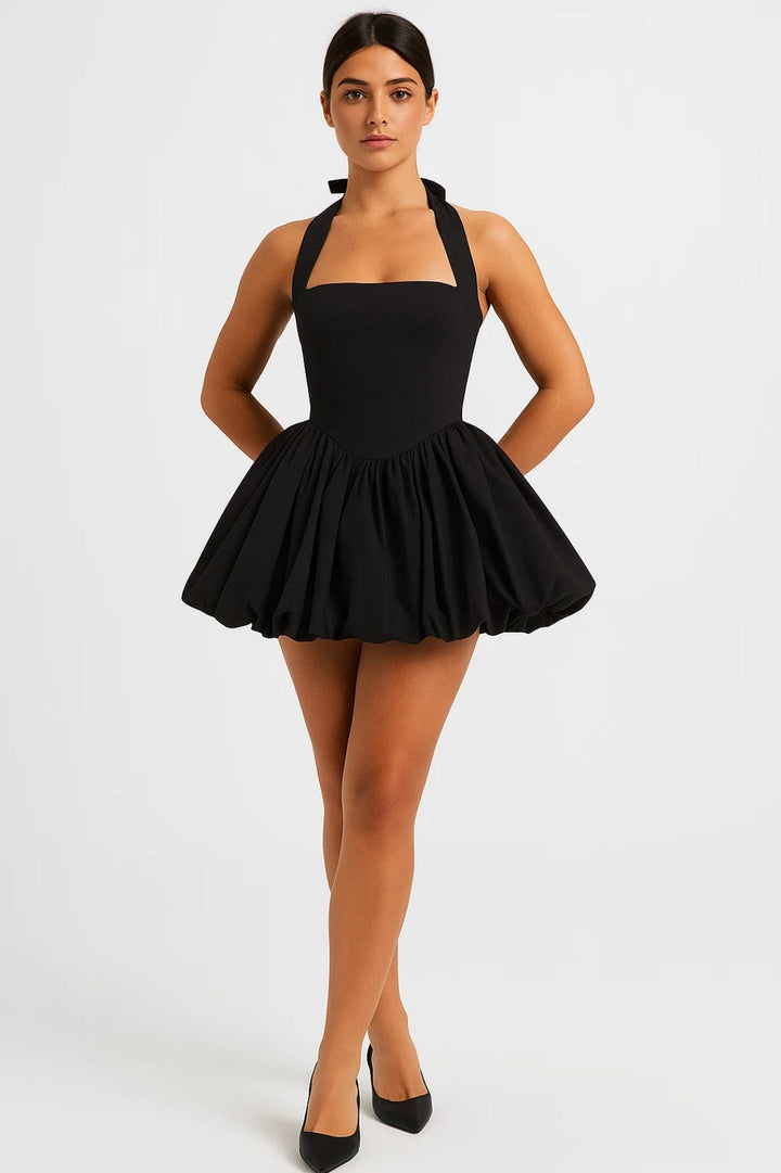 Dam Klänning | Elegant Utsvängd | Halterneck