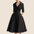 Elegant Midi-klänning Dam | Klassisk Silhuett | Figursydd & Tidlös Design