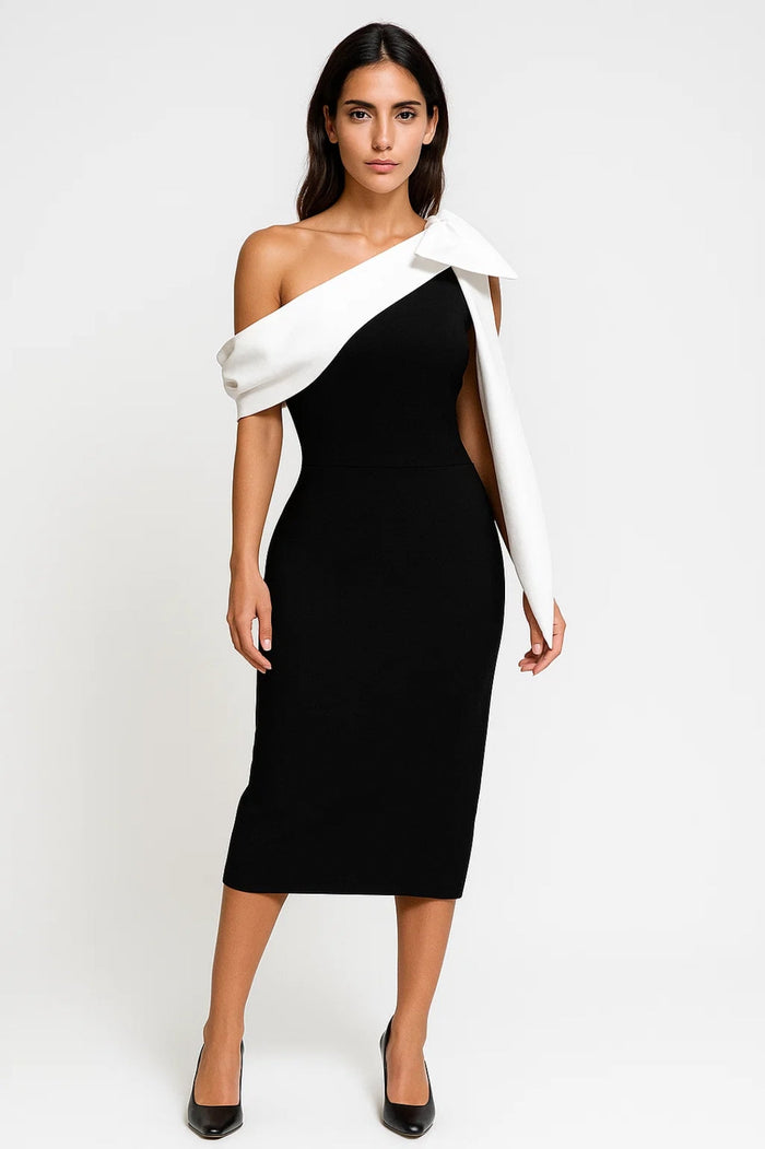 Dam Klänning | Asymmetrisk | Enaxlad Design